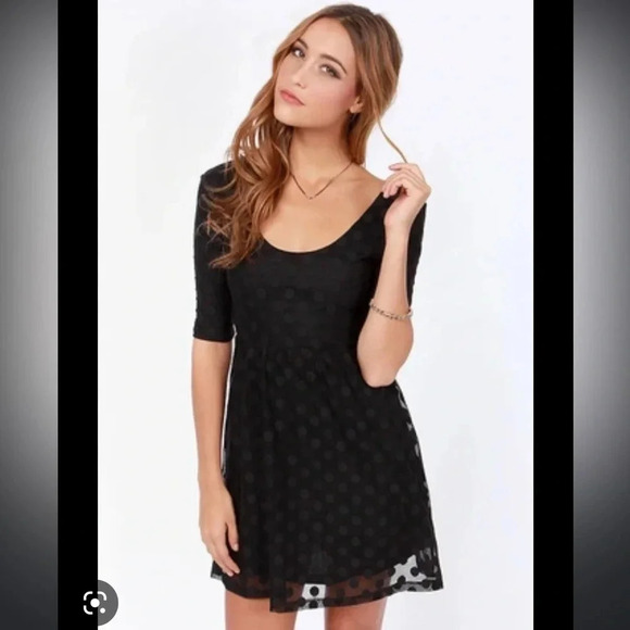 VOLCOM LET IT ROLL POLKA DOT DRESS - Picture 1 of 5